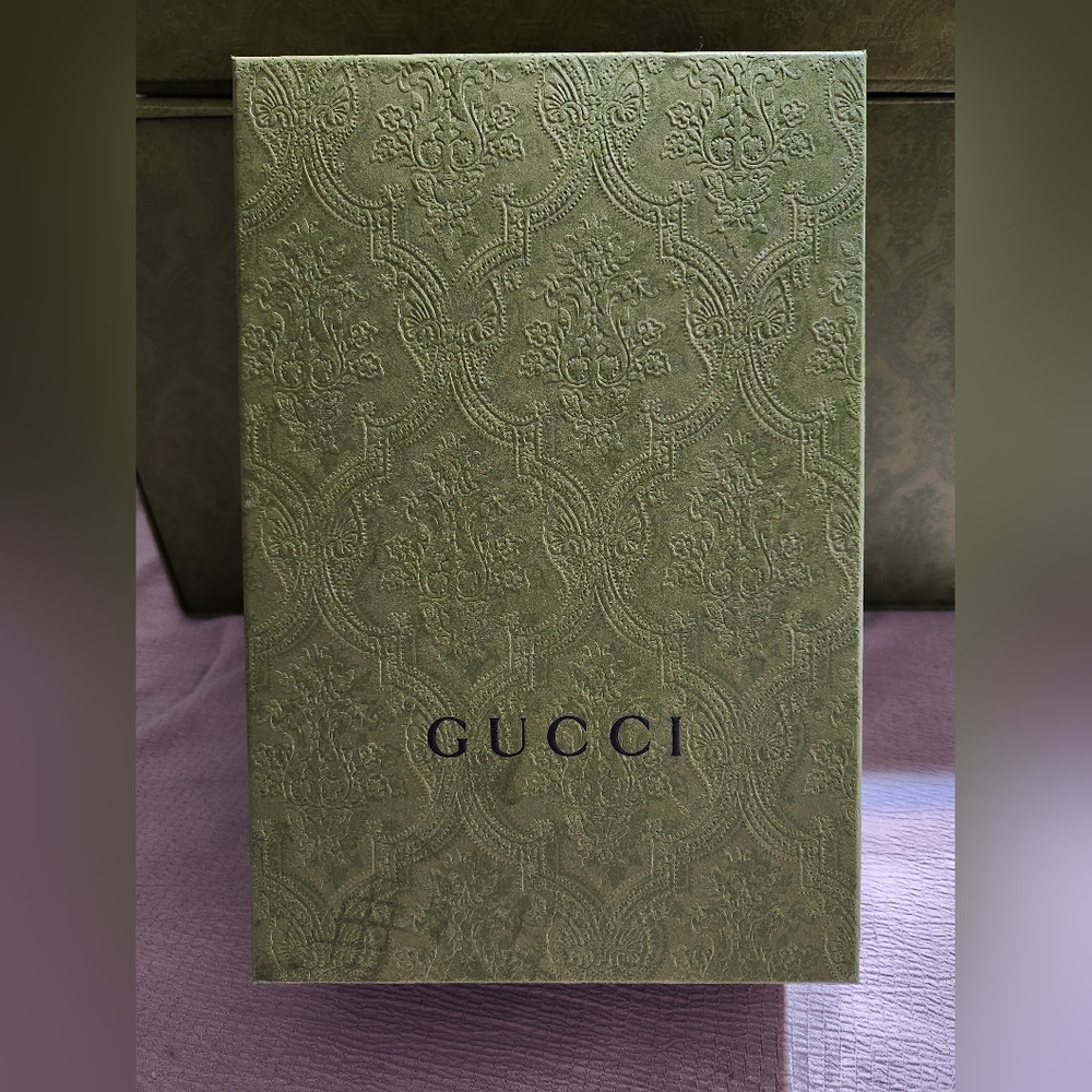 Gucci box, empty, small